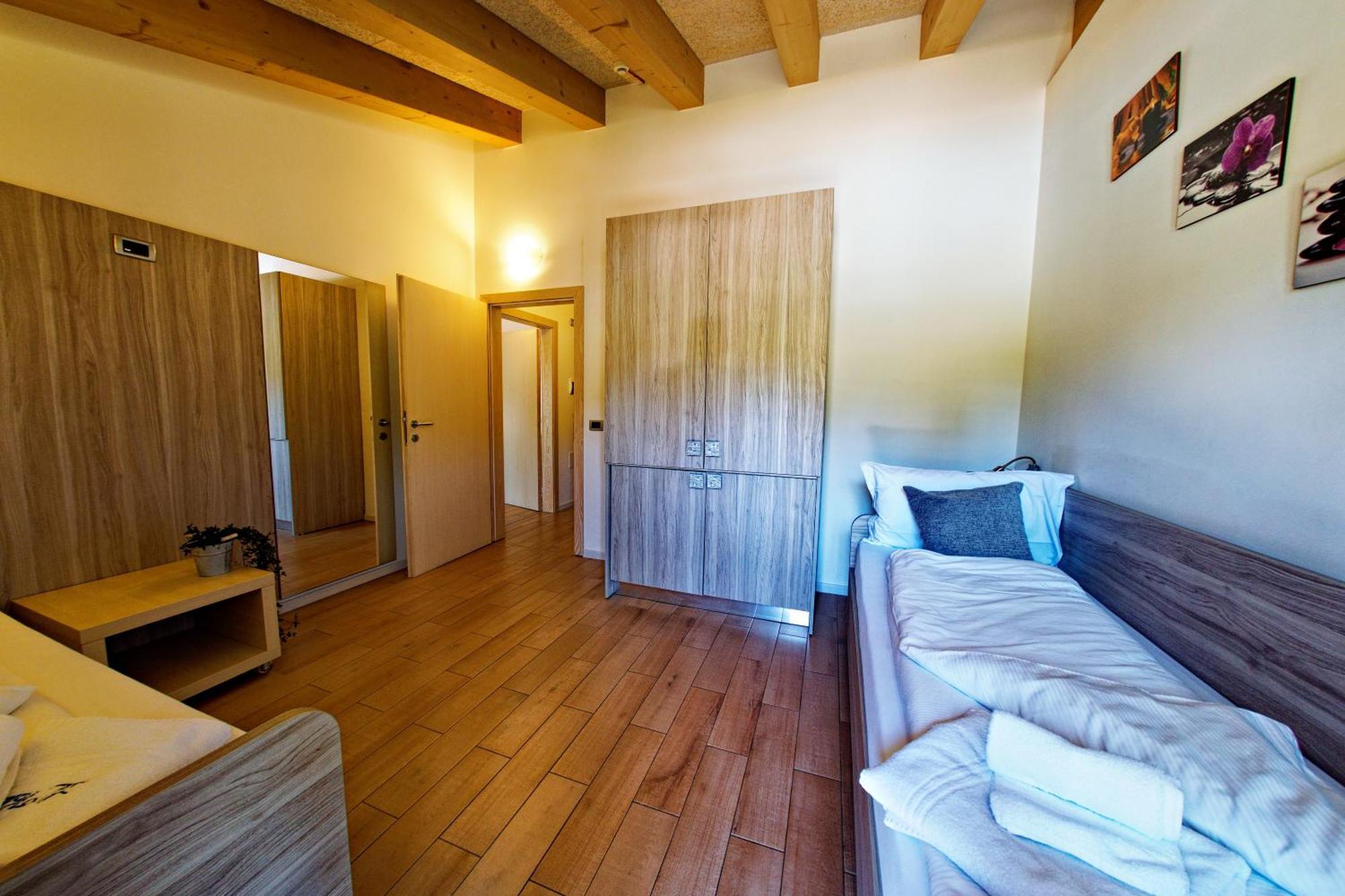 Rta Hotel Le Vallene Terlago Exterior foto