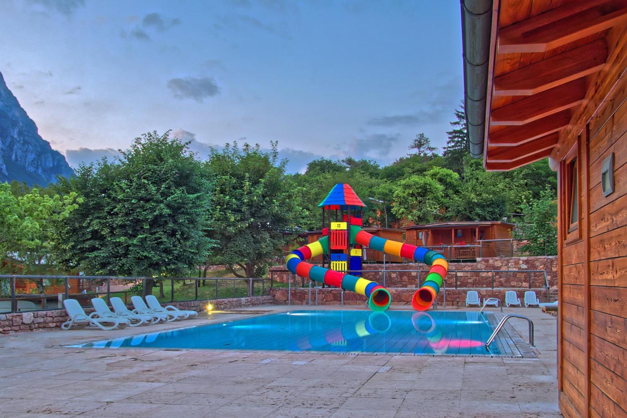 Rta Hotel Le Vallene Terlago Exterior foto