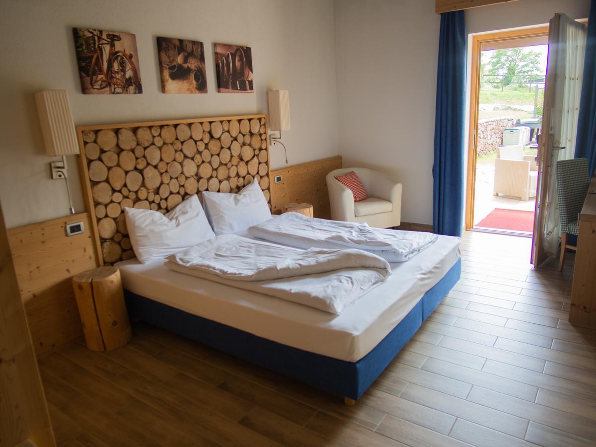 Rta Hotel Le Vallene Terlago Exterior foto