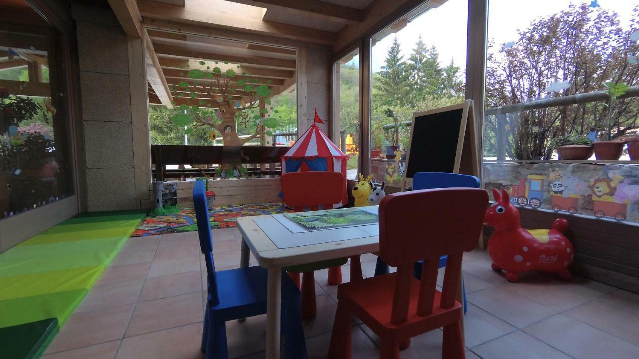 Rta Hotel Le Vallene Terlago Exterior foto